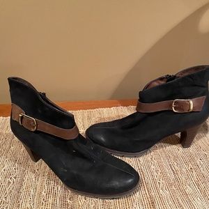 Paul Green black suede ankle boots